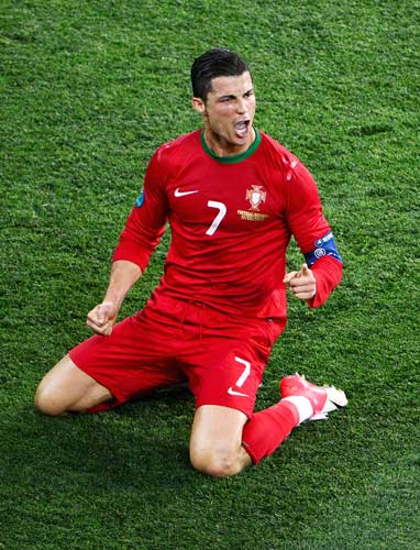 恩比德是费 恩比德是费