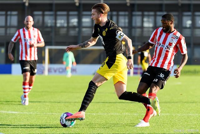 网球是一项 网球是一项