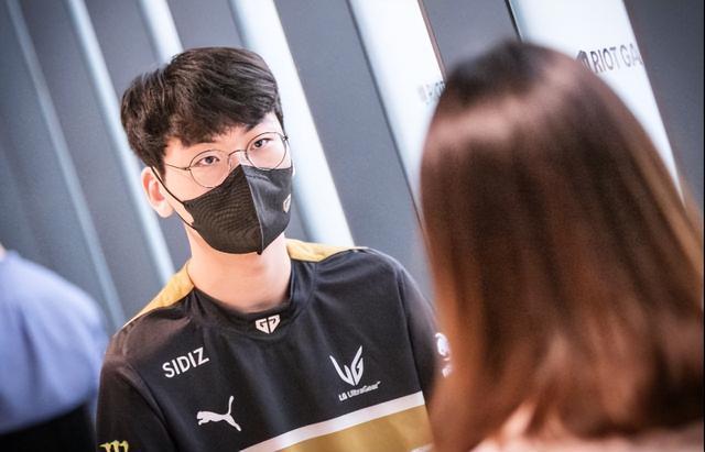 他的成长不 他的成长不