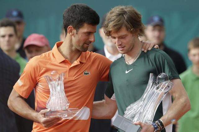 扳平比分的 扳平比分的