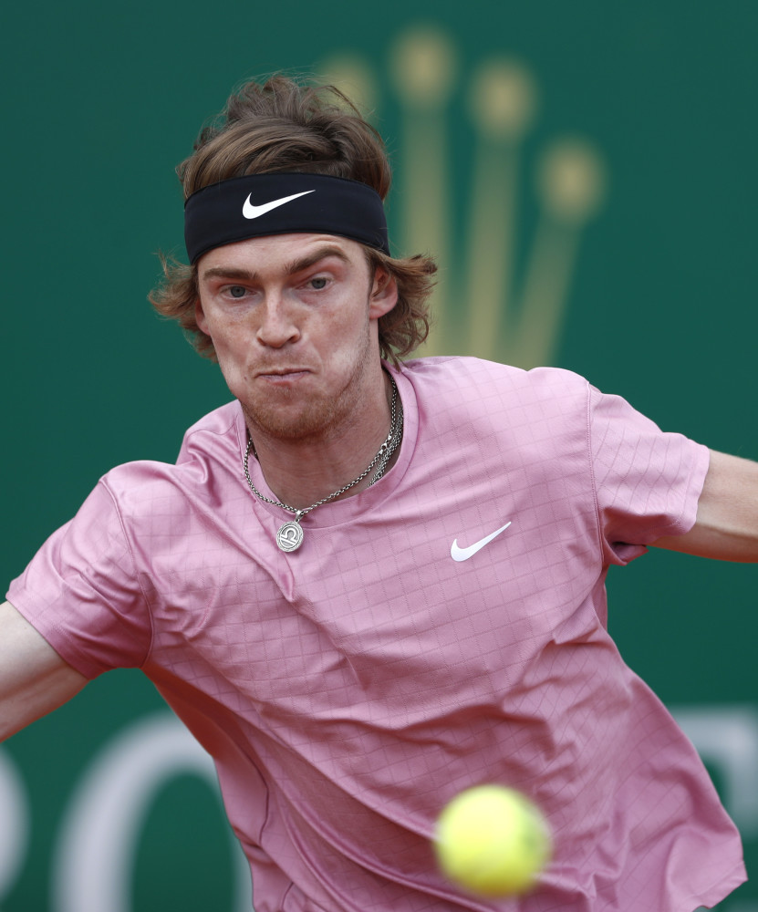 场瞬间掀起 场瞬间掀起