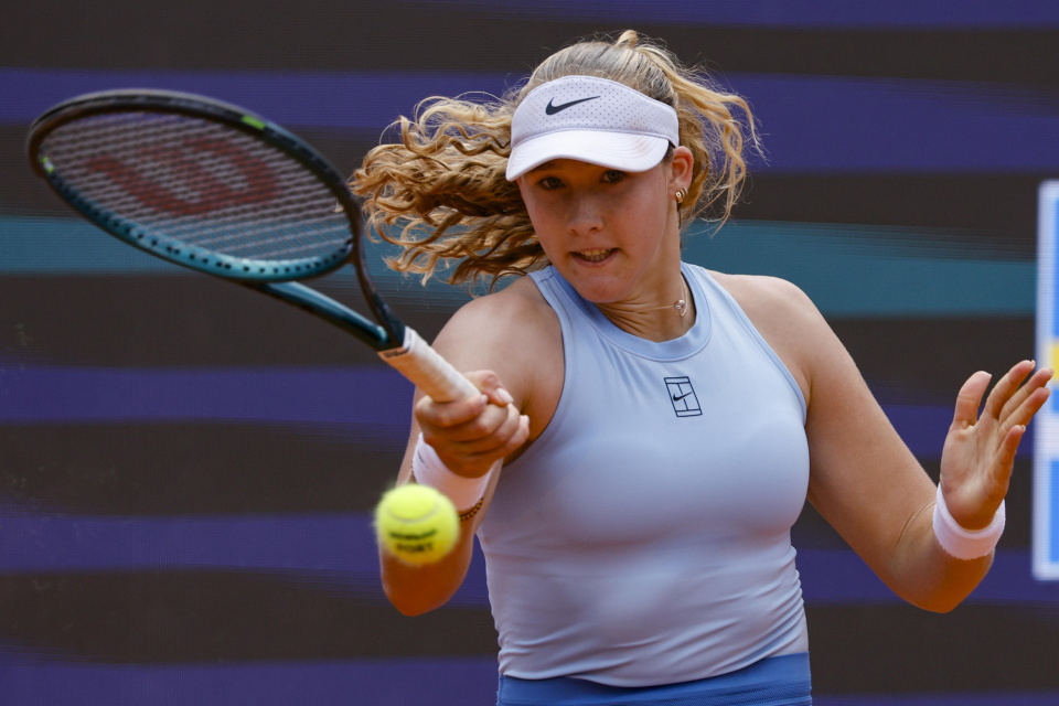 均出场不足 均出场不足