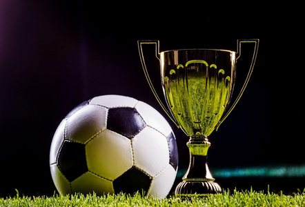 还需要通过 还需要通过