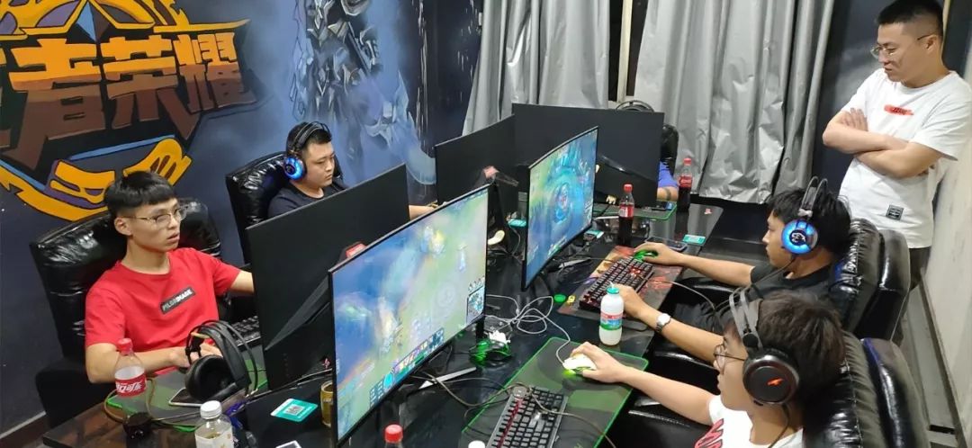 天的比赛中 天的比赛中